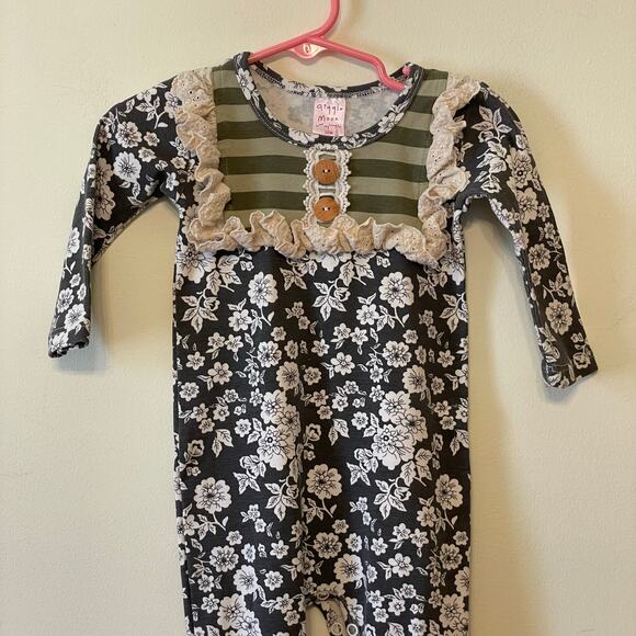 Giggle Moon baby Girls 12 Months floral ruffle one piece onsie multicolor summer - Picture 2 of 7